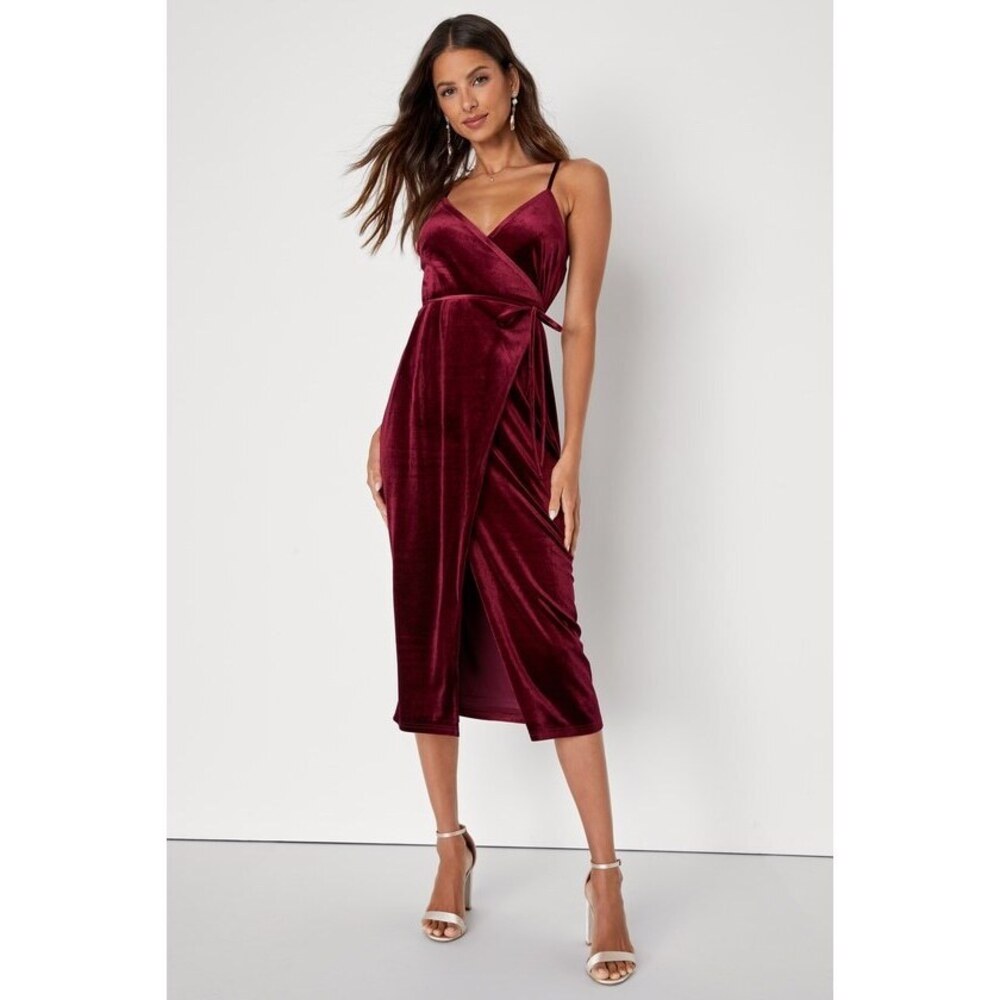 NEW Lulus Velvet Surplice Wrap Midi Dress Red - Size M - holiday party dress